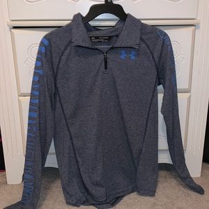 gray and blue under armor king sleeve collar neck